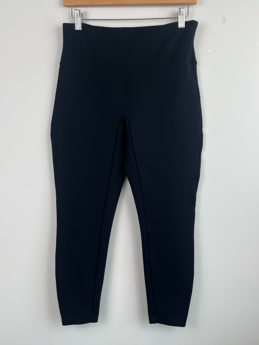 Spanx black Ponte Ankle Leggings, medium petite.